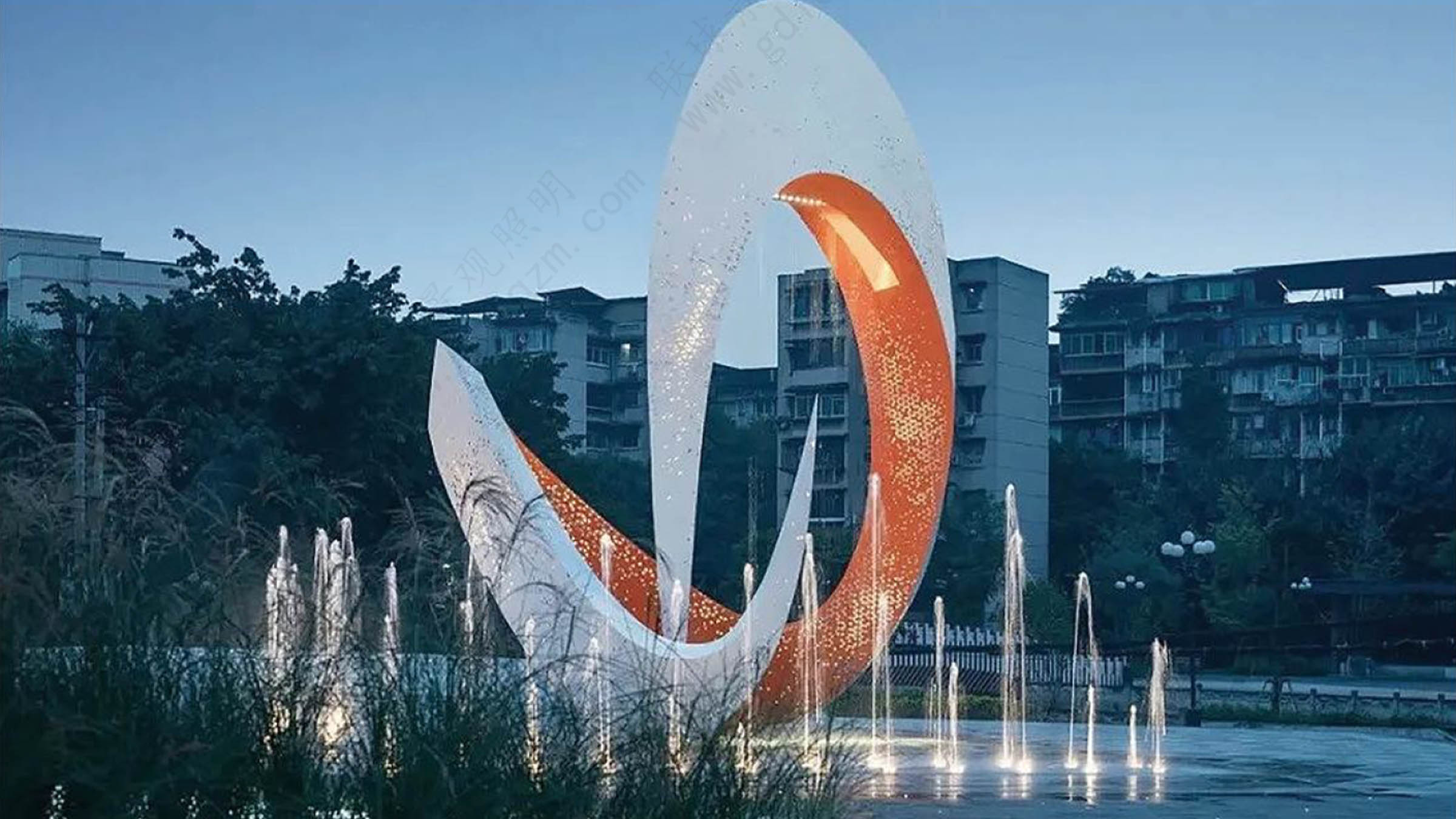 霧森燈光雕塑/小品價(jià)格